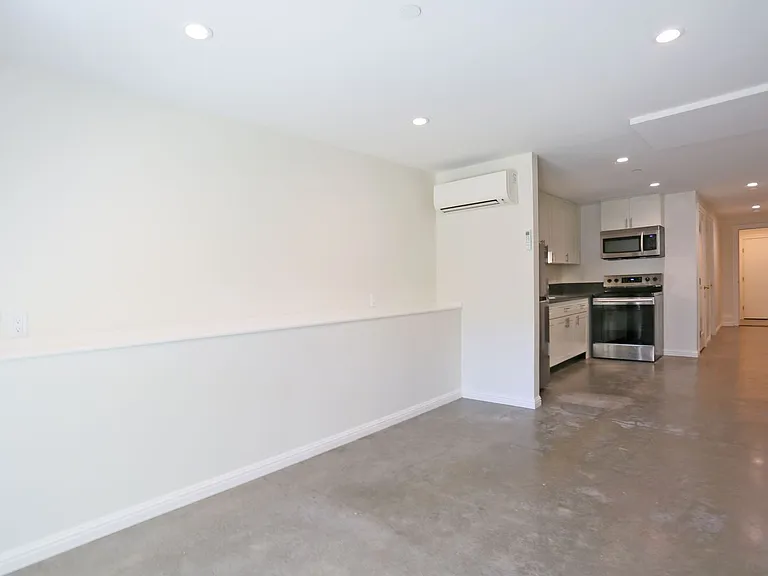 245 11th Avenue — Photo 3