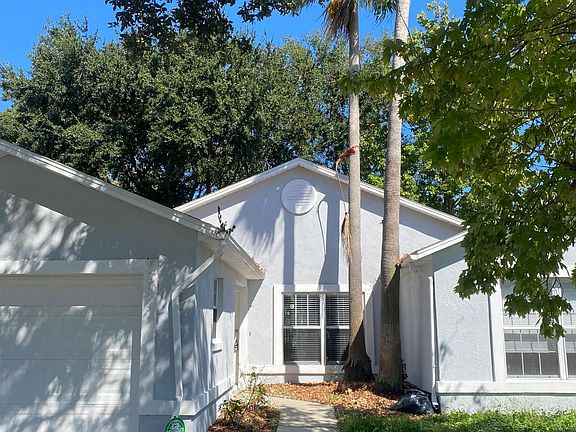 2nd image of 2718 Woodruff Dr