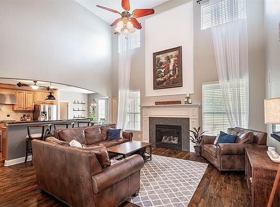 3rd image of 4105 Duclair Ct