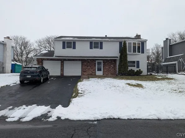 8046 Bamm Hollow Rd, Clay, NY 13041