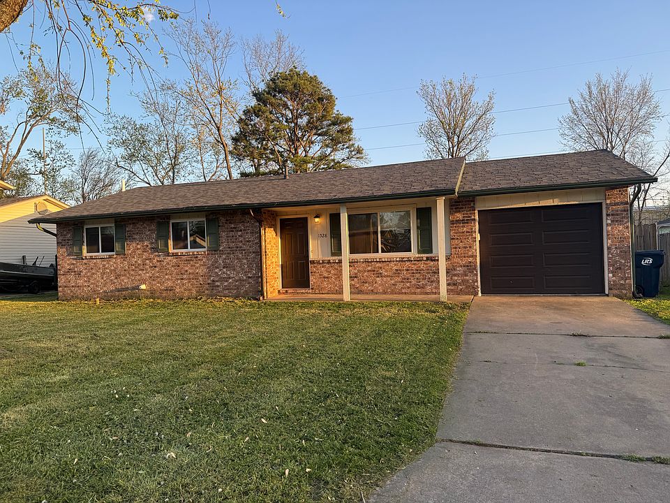 1st image of 1528 W Janda Dr