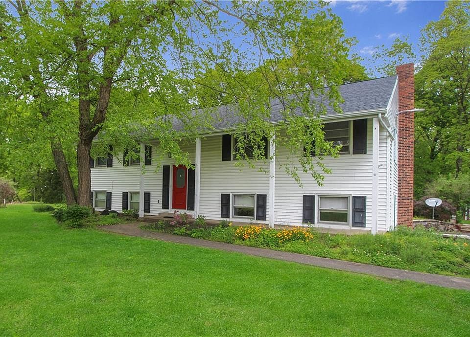 1st image of 14561 Whispering Oaks Dr