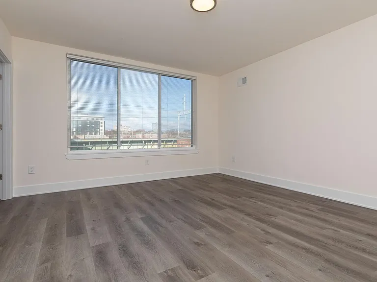 962 N 8th St #8 — Photo 12
