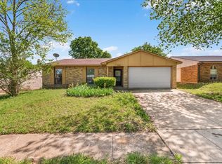 7112 Winterberry Dr, Dallas, TX 75249
