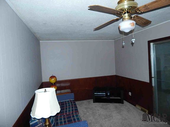 5th image of 1369 Indian Creek Dr