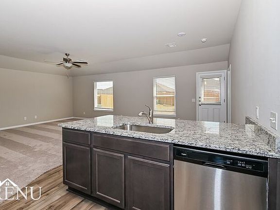 5th image of 1705 Maroon Dr
