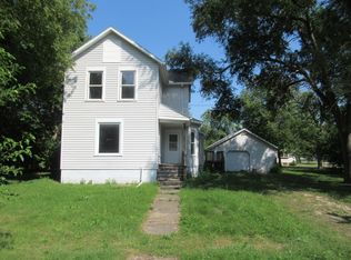 505 N 4th St, Cornell, IL 61319