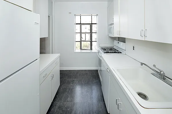 Sold by Trebach Realty | media 28