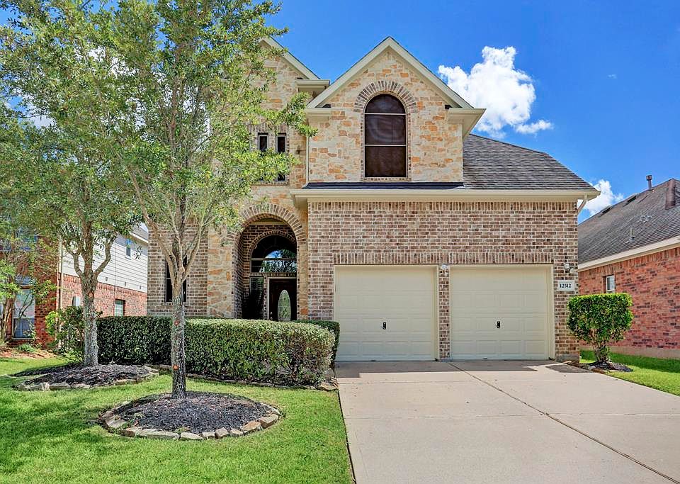1st image of 12512 Emerald Springs Dr