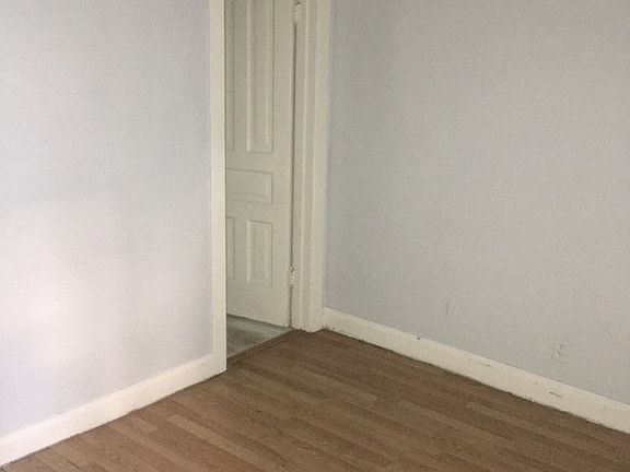 4th image of 2065 W Coulter St #103