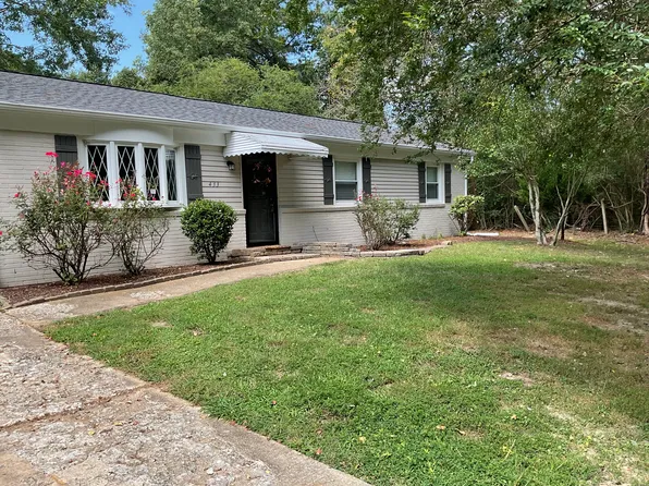 433 Queens Creek Rd, Williamsburg, VA 23185