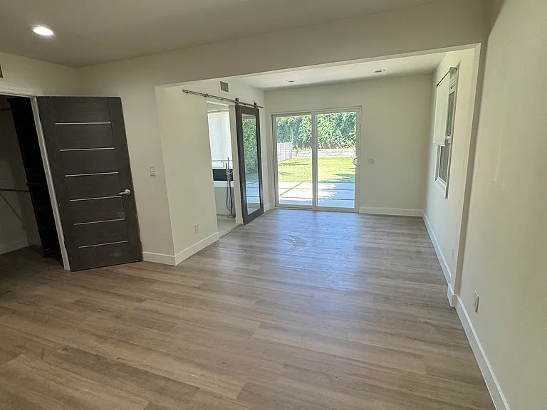 22531 Marlin Pl — Photo 12