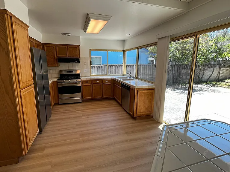6313 Malory Dr — Photo 2