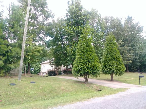 5th image of 120 Parkwood Way