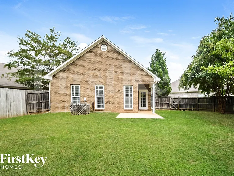 4872 Longmeadow Dr — Photo 14
