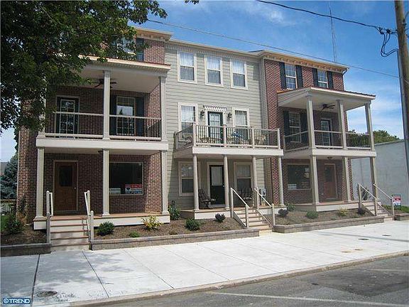3rd image of 59 Washington St