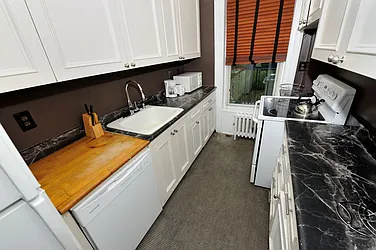 Rented by Eisenberg Exclusives