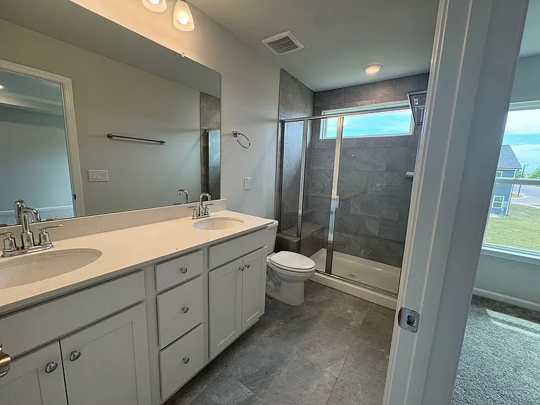 1502 Tamarisk Ln — Photo 12