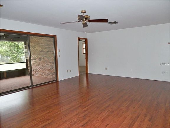 3rd image of 1680 Tarrytown Ave