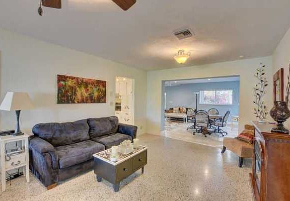 Home For Sale In Boca Square