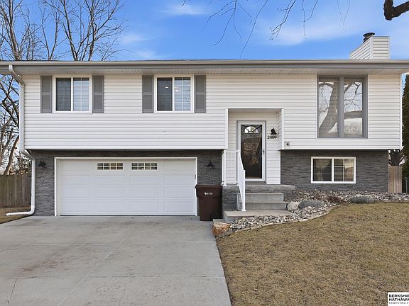 2nd image of 2809 Ponderosa Dr