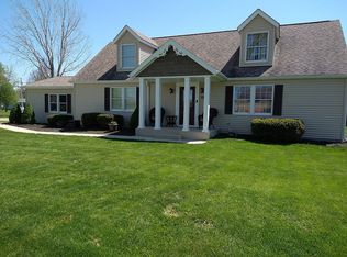 120 Dickman Dr, Saint Marys, OH 45885