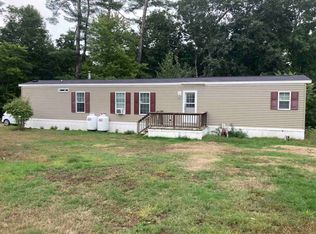 7 Juniper Ln, Lee, NH 03861