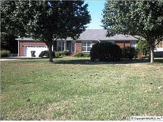 1st image of 211 Dove Hollow Dr