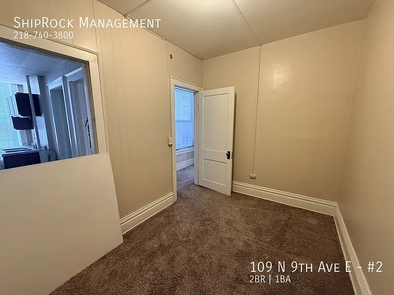109 N 9th Ave E #2 — Photo 8