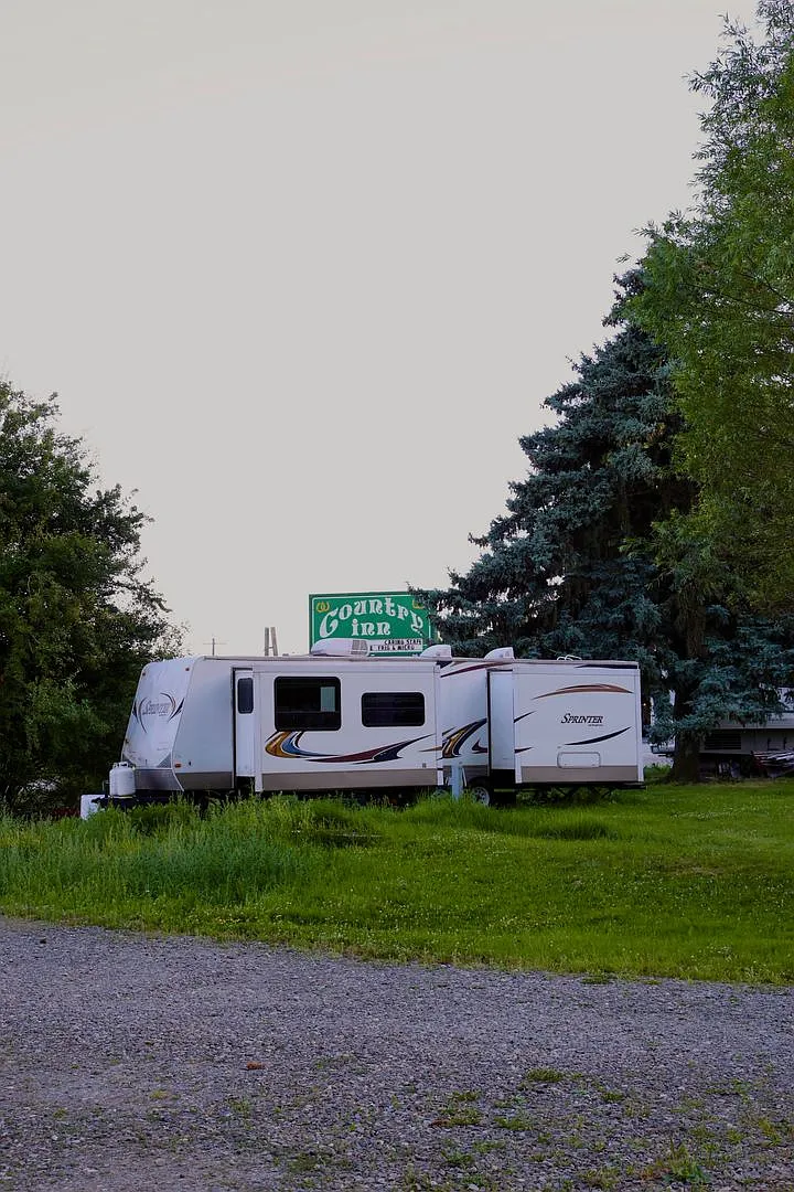 Basecamp Living | RV #1 — Photo 4