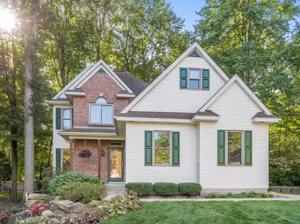 7318 Hidden Forest Ct, Hudsonville, MI 49426