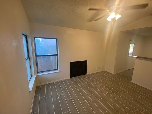 2nd image of 4111 Dakota Sun