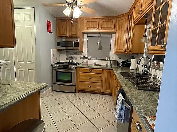 4th image of 3207 Leigh Rd