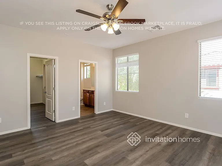 864 E Devon Rd — Photo 11