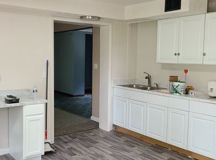 9307 S 27th St, Franklin, WI 53132