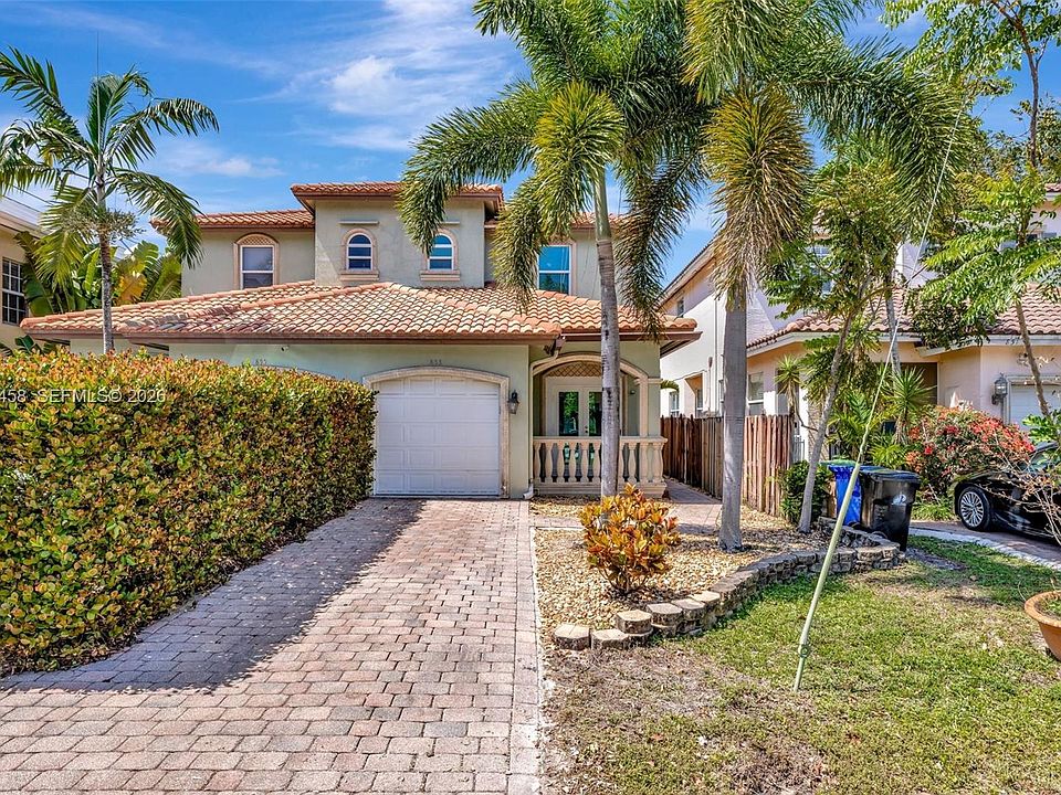 1st image of 853 SW 11th Ct