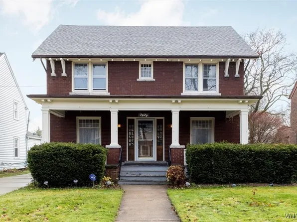 3929 McKoon Ave, Niagara Falls, NY 14305