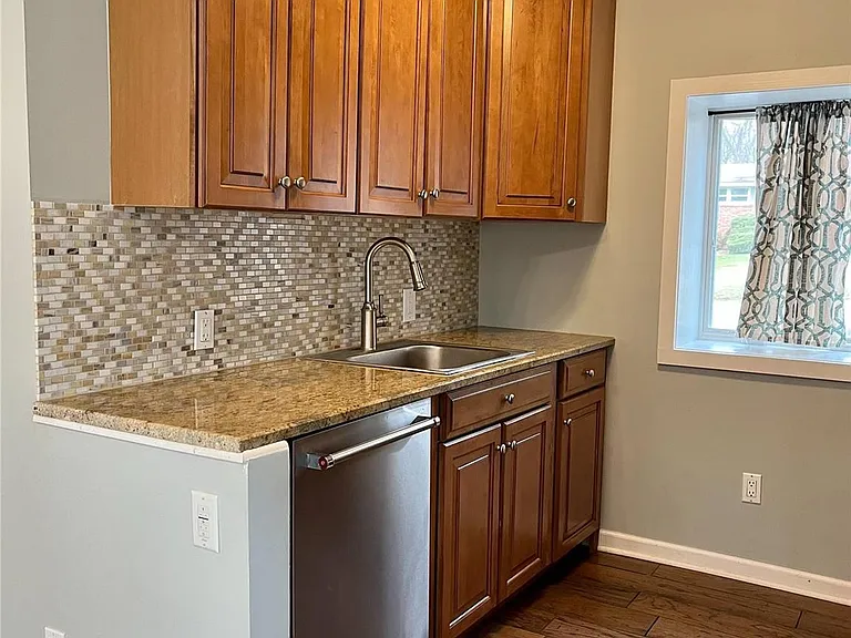 41 Woody Ln — Photo 8
