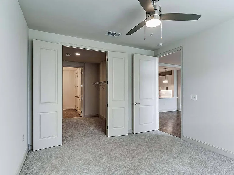 The Heights at Ridgewalk Townhomes & Apartments — Photo 31