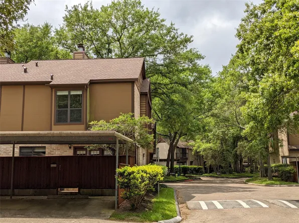 11711 Memorial Dr APT 133, Houston, TX 77024