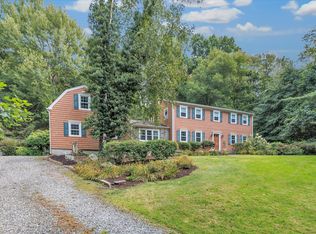 88 Holly Pl, Monroe, CT 06468