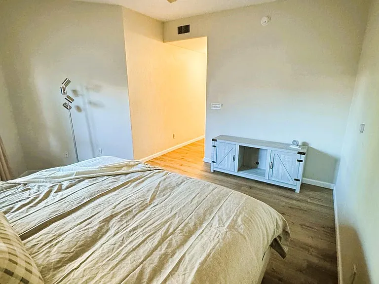 4349 E Haven Ln — Photo 25