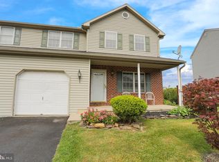 110 Dogwood Dr, Fleetwood, PA 19522