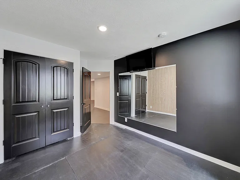 7339 Yankee Woods Dr — Photo 29