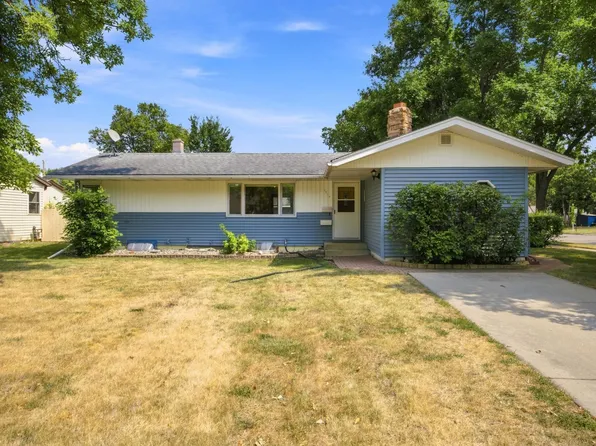 1914 15th St S, Moorhead, MN 56560