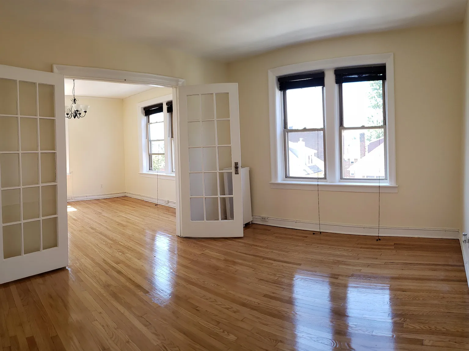 2 bed, 1.0 bath, $2,400 — Photo 4