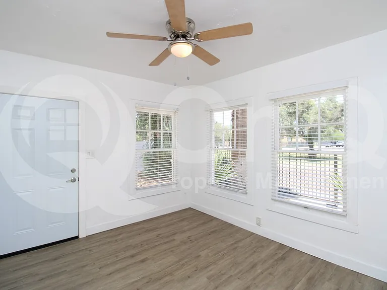 148 N 10th Ave — Photo 8