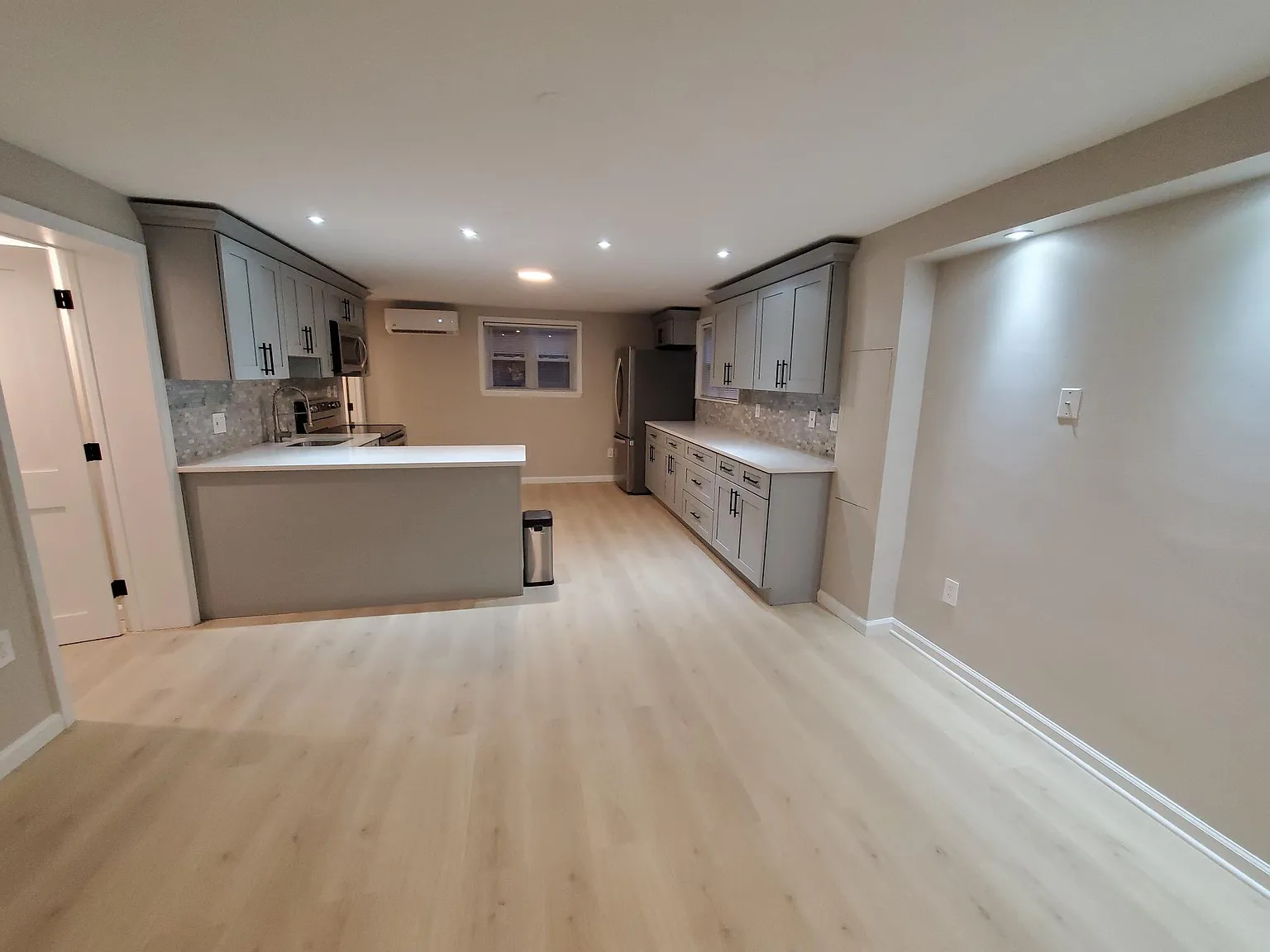 2 bed, 1020 sqft, $3,250 — Photo 4