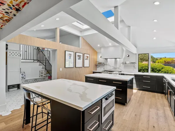 70 Paseo Hermoso, Salinas, CA 93908