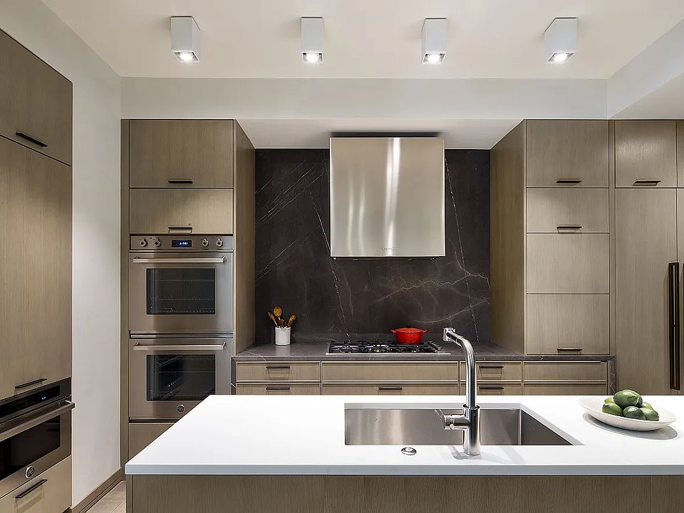 1st image of 90 Lexington Ave #Ma